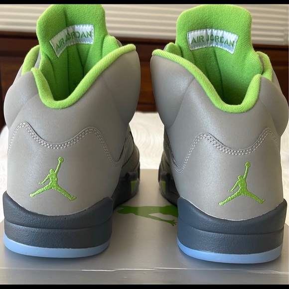 ❌SOLD❌ Air Jordan Retro 5 “Green Bean” sneakers, M13, New in Box - Picture 4 of 10